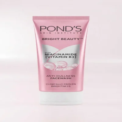 Pond's Bright Beauty Anti-Dullness Facewash with Niacinamide Vitamin B3, 50g — image 3