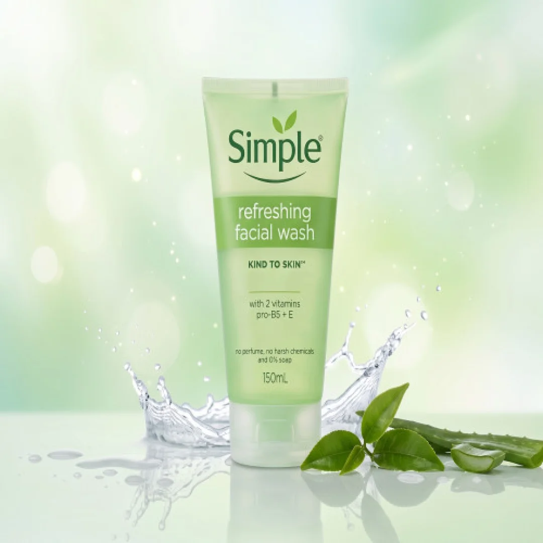 Simple Kind to Skin Refreshing Facial Wash (150ml) – Soap-Free Gel Cleanser — image 2