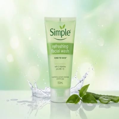 Simple Kind to Skin Refreshing Facial Wash (150ml) – Soap-Free Gel Cleanser — image 3