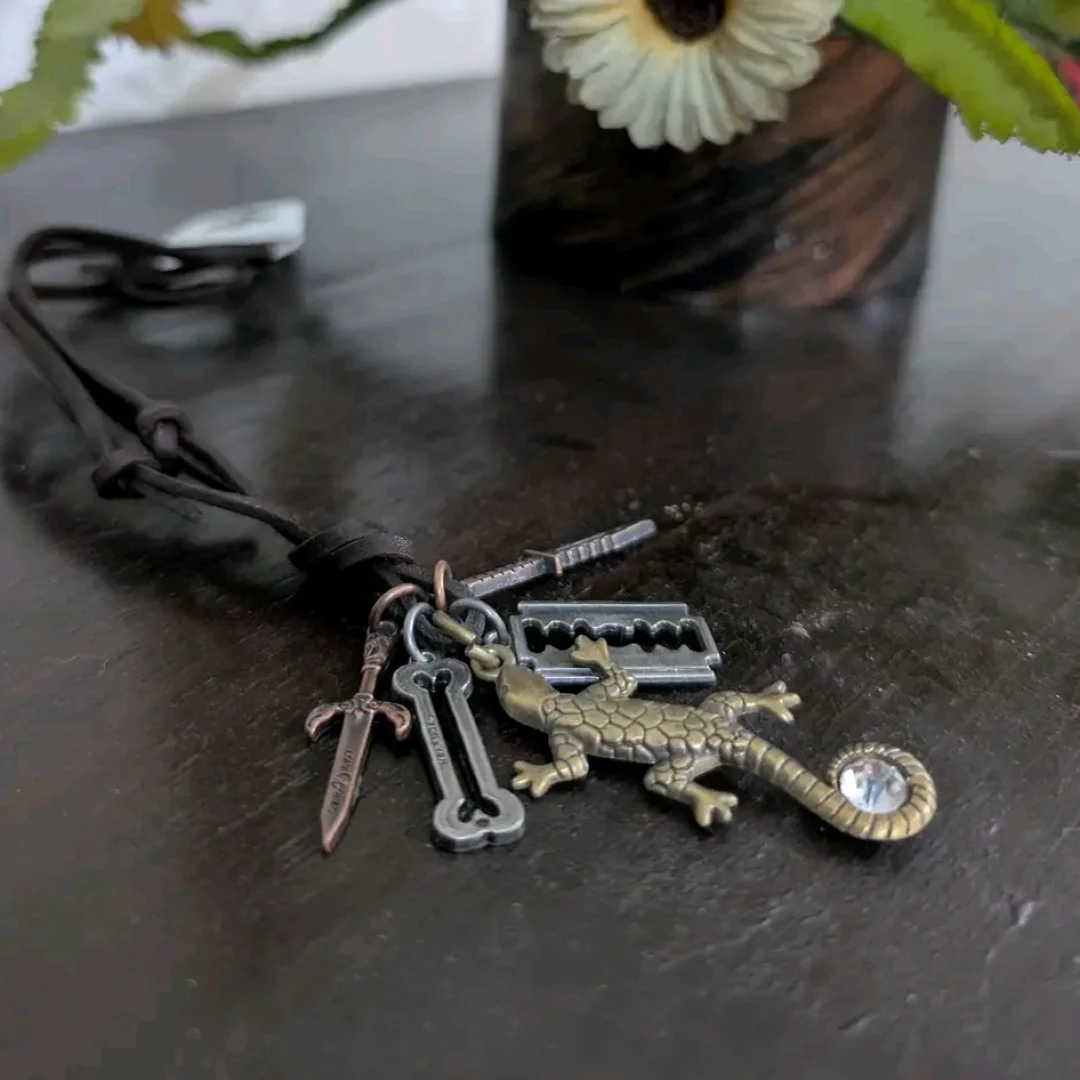 Men's Vintage Lizard Pendant Necklace