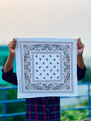 Bandana — image 4