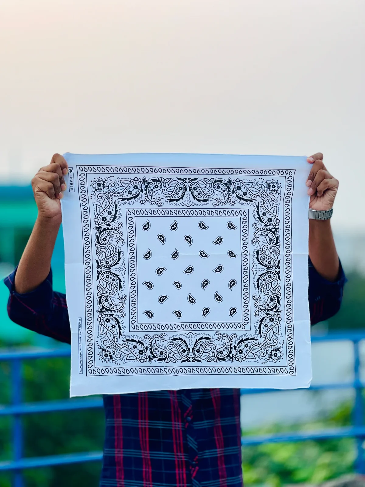 Bandana — image 4