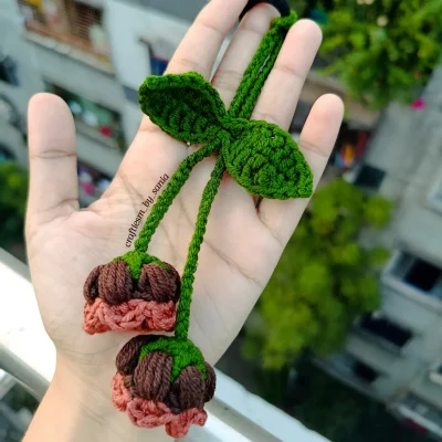 ক্রোশেট লিলি ফুলের চুলের ব্যান্ড — ছবি 1